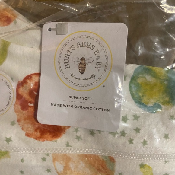 ⭐️NWT! Burts Bees Baby zip-up Pj’s, size 6-9mo - Picture 5 of 7